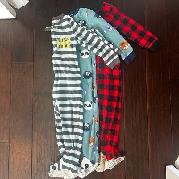 Set of 3 Carter's Boys size 4T fleece footed jammies Long sleeve Zip front - Picture 1 of 6